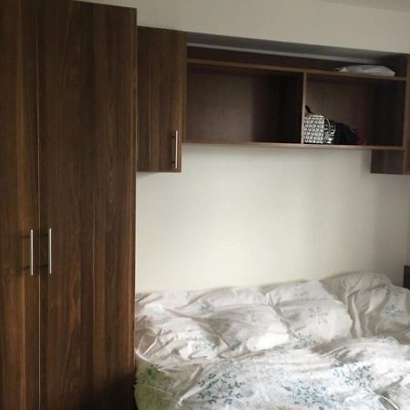 Premium Waterside Apartment Лондон Экстерьер фото