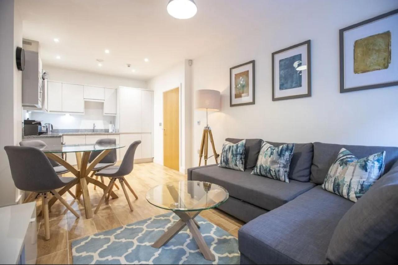 Premium Waterside Apartment Лондон Экстерьер фото